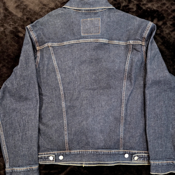 Levi's Dark Blue Denim Jacket - Picture 2 of 5